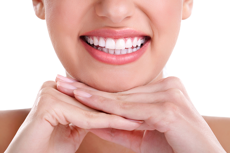 Woman smiling with white teeth